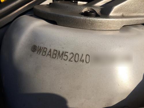 BMW E46　エンジンルーム　車体番号