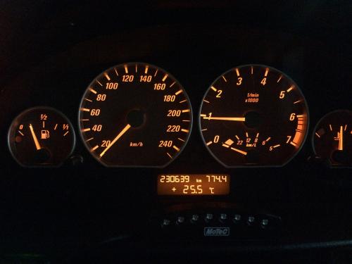 オイル交換記録230,639km