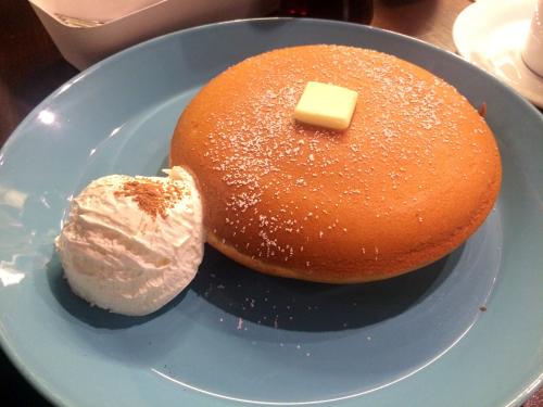 oslo coffee デーンマークチーズパンケーキ