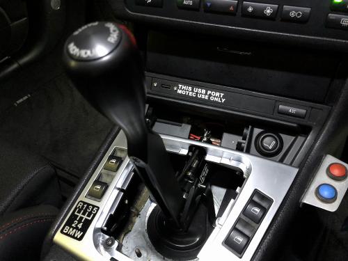 BMW E46 IRP ShifterをRHDに装備（１）