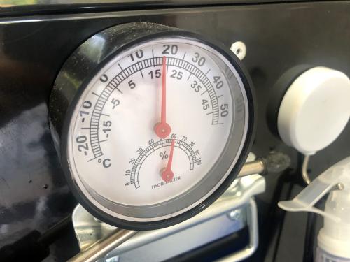 この日のガレージの気温は17℃