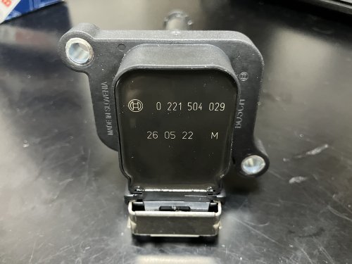 0221504029　BOSCH製イグニッションコイル