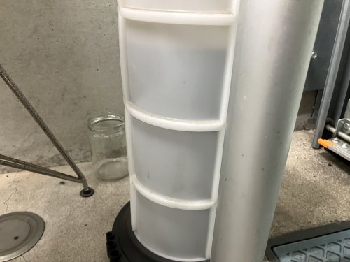 オイルチェンジャーに溜まったオイル量