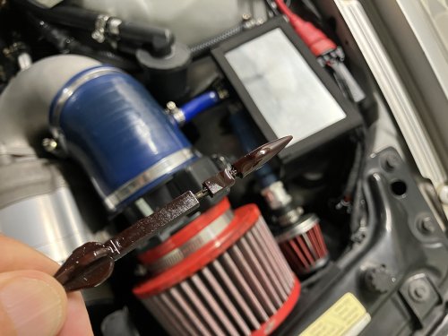 エンジンが冷えたら再度オイル量を確認