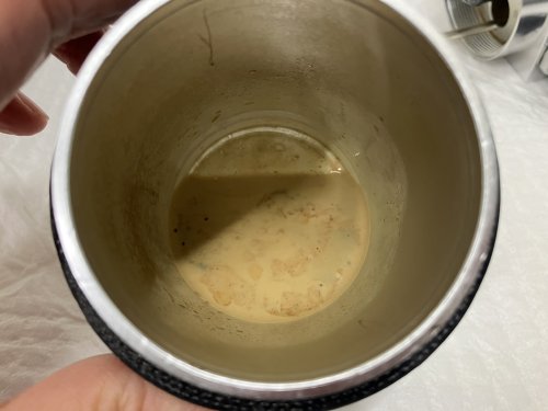 オイルキャッチタンクの中身
