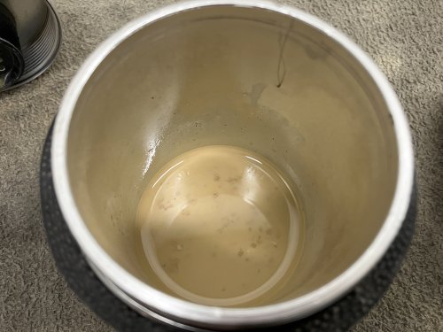 20〜30mLぐらいの水