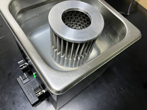 K&Pオイルフィルターを超音波洗浄機で洗浄