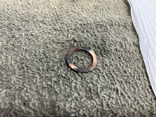 パチモノのフィルターに付属のドレンボルト用クラッシャーワッシャー