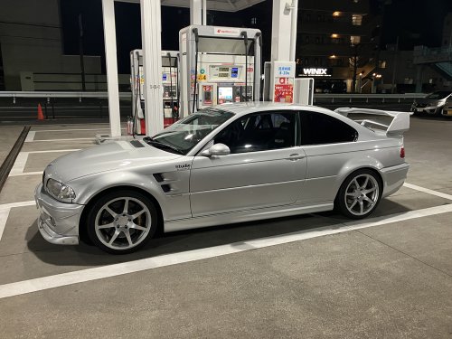 ガソリンスタンドにて