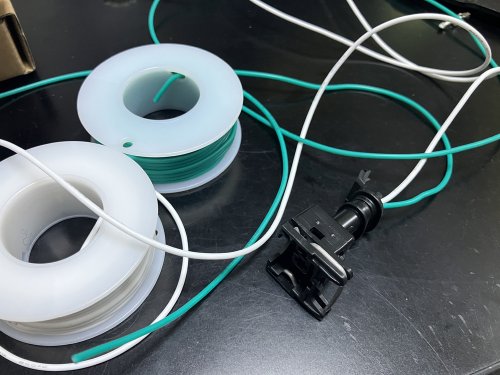 シリコンワイヤーでハーネスを作成
