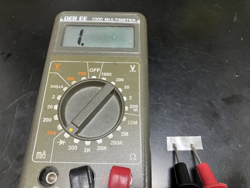 導電性アルミテープなのに通電なし