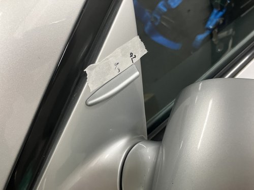 左ドアミラー上のボルテックスジェネレーター