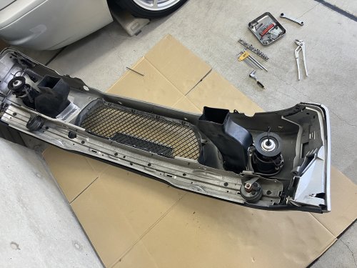 取り外したE46M3のバンパー