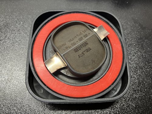 IMG_4353.jpg メンテナンス完了したオイルフィラーキャップ