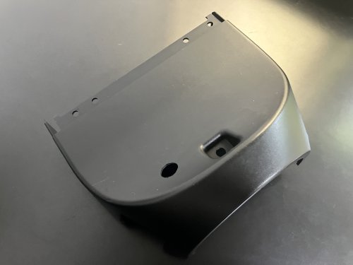 ステアリングコラム上側