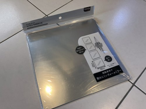 樹脂素材で割りにくいウォールミラー