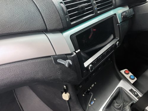 テスト印刷したスタンドを取り付けテスト