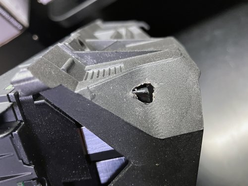 既存フレームの干渉部分を加工