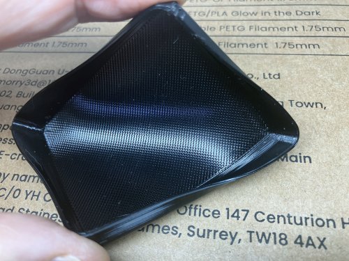 TPU出力したキャップを曲げてみた