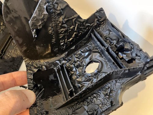 プロティン塗装が剥がれた状態