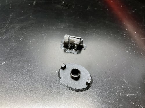 クリップを２ピースで構成