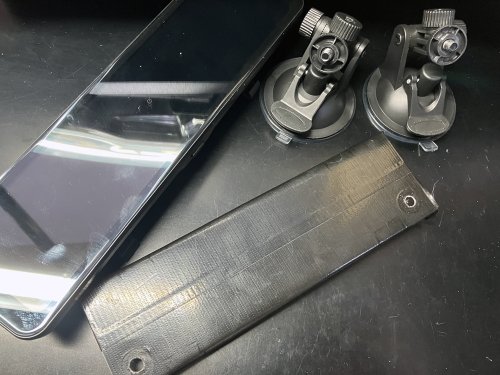 装備しているスマートミラー型ドライブレコーダー