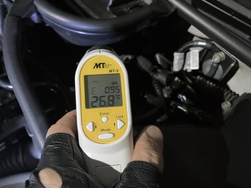 オイルセパレーターの表面温度