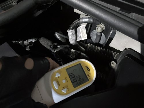 オイルタンクの表面温度