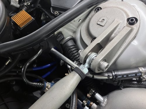 ブローバイホースのアルミパイプ部分を延長