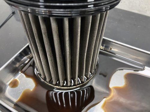 K&Pオイルフィルター表面の状態