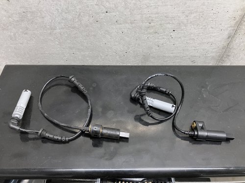 ABSセンサー新旧比較