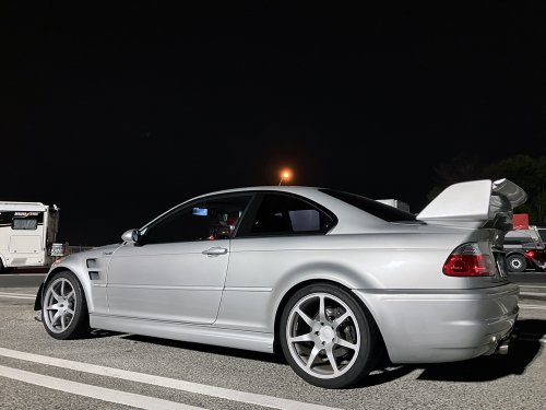 パーキングエリア