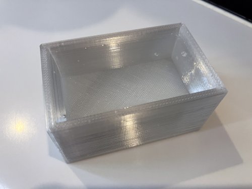 CC3DのPETGで出力した器に水を入れて積層割れを確認