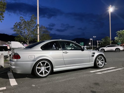 長距離を走行したときのパーキングエリアでの１枚