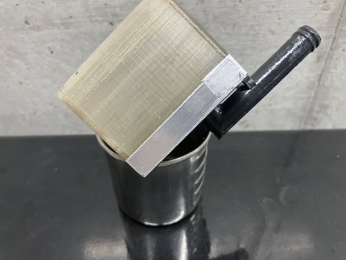 オイルタンクからオイルを抜く