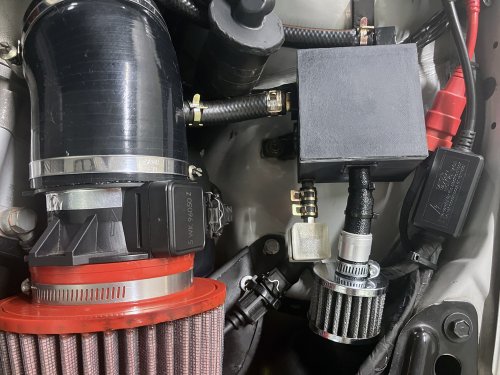 新しいブローバイガスチャンバーを装備