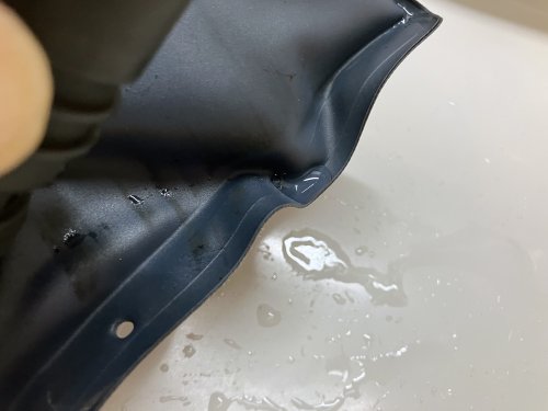 タンクからの漏れ箇所を発見！