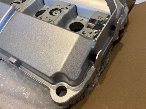 M52TUB/M54Bアルミエンジンヘッドカバー3