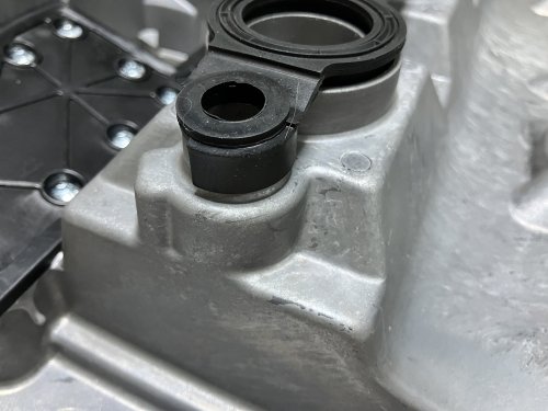 M52TUB/M54Bアルミエンジンヘッドカバー12