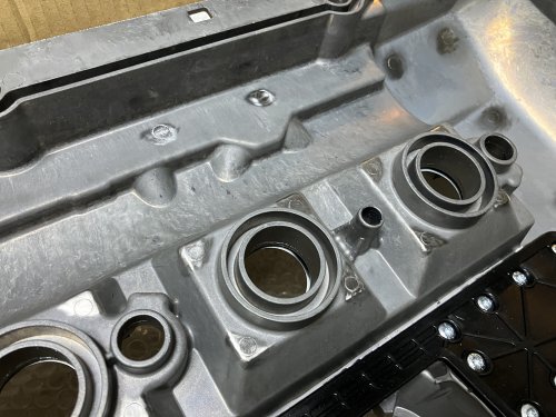 バリをリューターで削る3