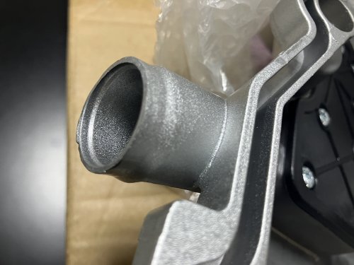 ブローバイホース接続部分裏面