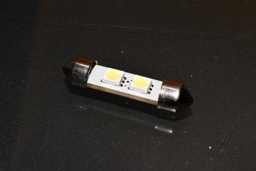 白色LEDルームランプ37mm LED x 2　表面