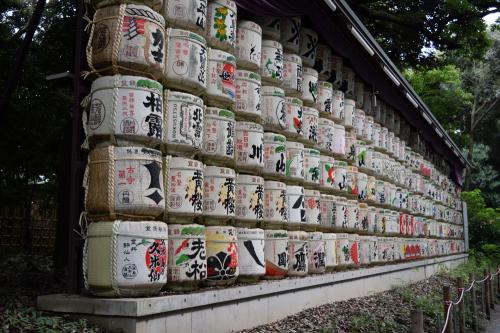 明治神宮の参道日本酒樽